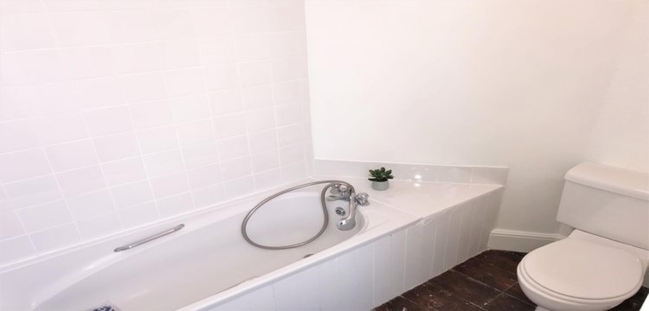 			NEW INSTRUCTION, 1 Bedroom, 1 bath, 1 reception Flat			 Fernhead Road, MAIDA VALE/QUEENS PARK